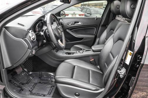 Night Black 2018 Mercedes-Benz GLA 250 4MATIC