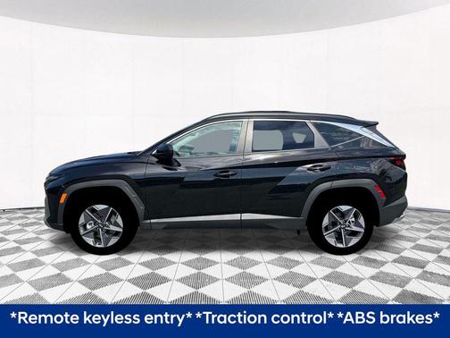 Phantom Black 2026 Hyundai TUCSON SEL