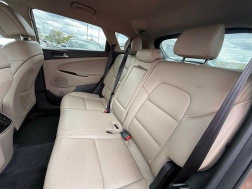 Mojave Sand 2016 Hyundai TUCSON Limited