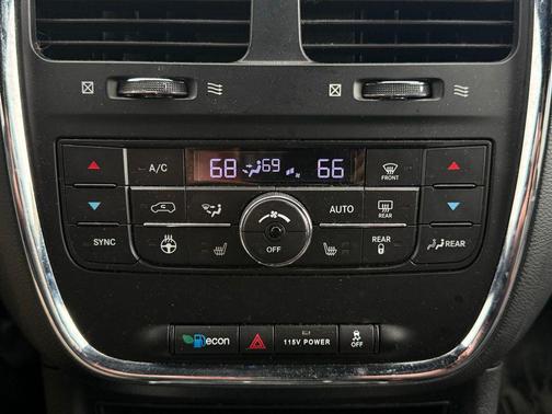 Black Onyx Crystal Pearlcoat 2018 Dodge Grand Caravan GT