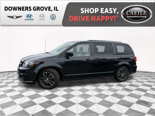 Black Onyx Crystal Pearlcoat 2018 Dodge Grand Caravan GT