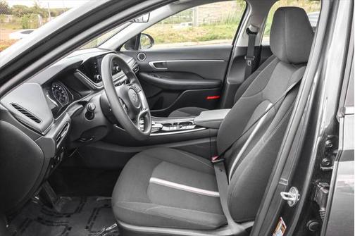 2022 Hyundai SONATA SEL