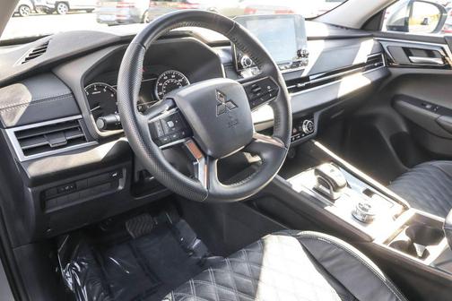 2022 Mitsubishi Outlander SEL Special Edition S-AWC