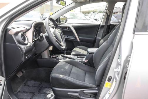 Classic Silver Metallic 2013 Toyota RAV4 XLE