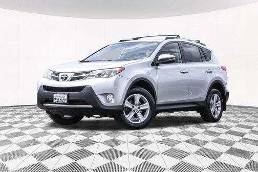 Classic Silver Metallic 2013 Toyota RAV4 XLE