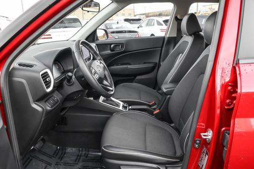 2024 Hyundai VENUE Limited