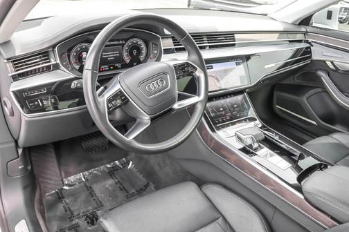 Glacier White Metallic 2023 Audi A8 L 55 TFSI quattro Tiptronic