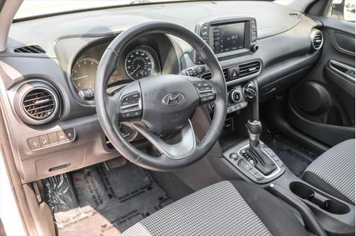 2021 Hyundai KONA SEL