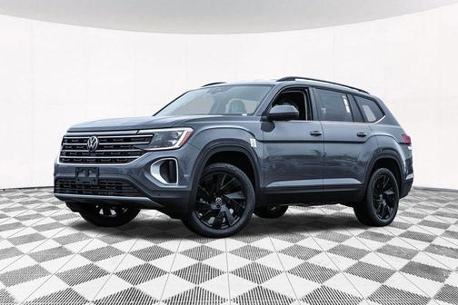 Pure Gray 2026 Volkswagen Atlas 2.0T SE w/Technology 4MOTION