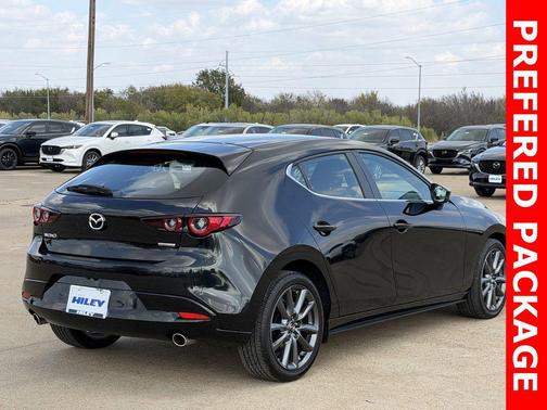 2024 Mazda Mazda3 FWD w/Preferred Package