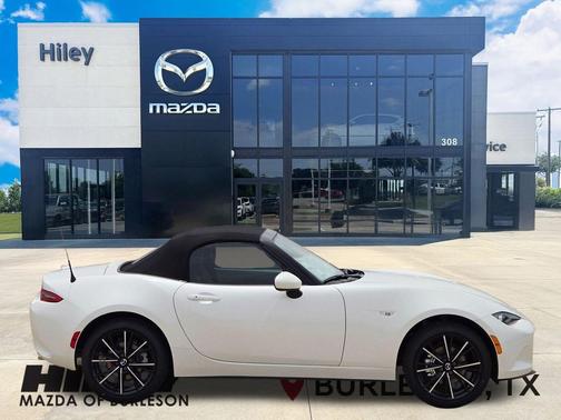 Snowflake White Pearl Mica 2026 Mazda MX-5 Miata Grand Touring