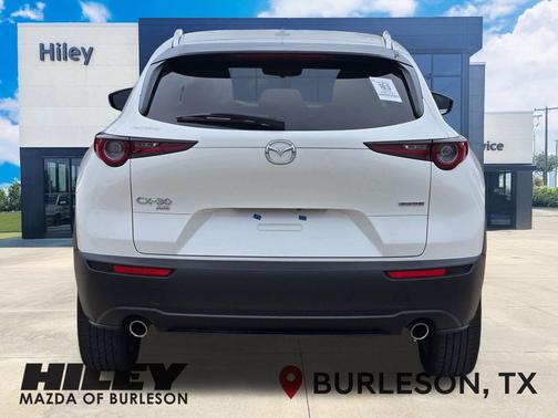 Snowflake White Pearl Mica 2022 Mazda CX-30 2.5 S Premium Package