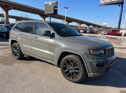 2021 Jeep Grand Cherokee Laredo