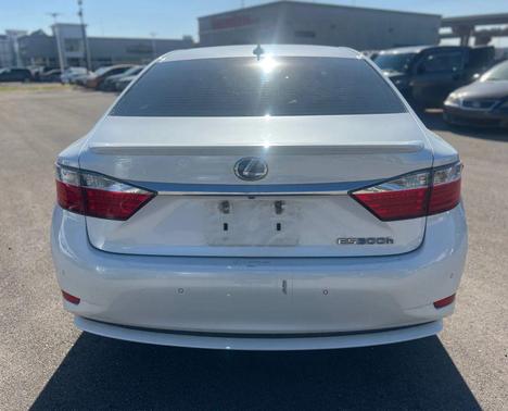 2013 Lexus ES 300h Base