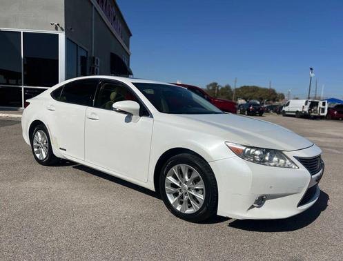 2013 Lexus ES 300h Base