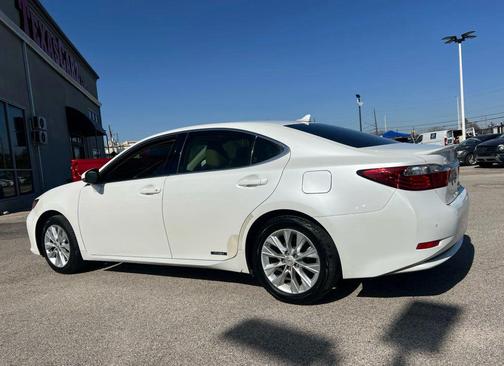 2013 Lexus ES 300h Base