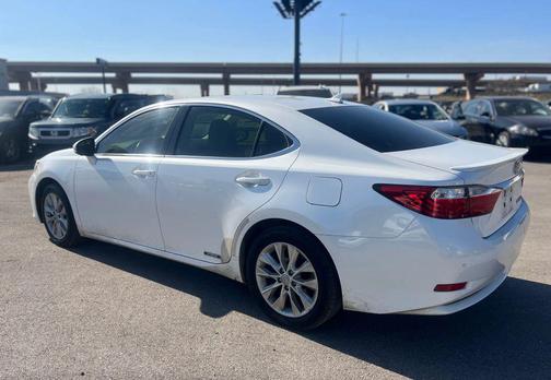 2013 Lexus ES 300h Base