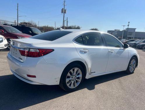 2013 Lexus ES 300h Base