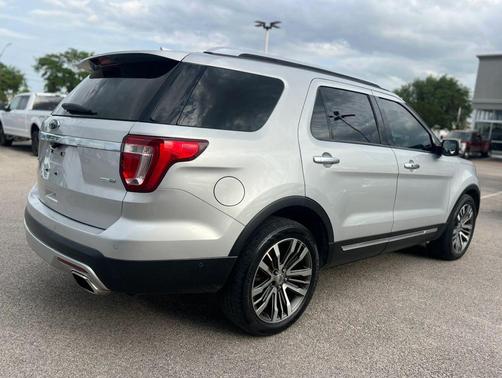 Ingot Silver Metallic 2017 Ford Explorer sport