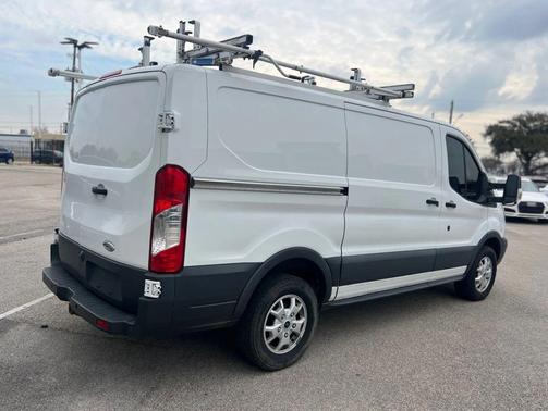 2015 Ford Transit-250 Base