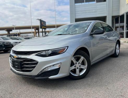 2022 Chevrolet Malibu FWD LT