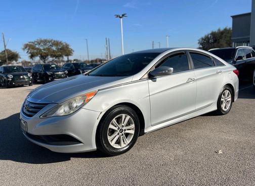2014 Hyundai SONATA GLS