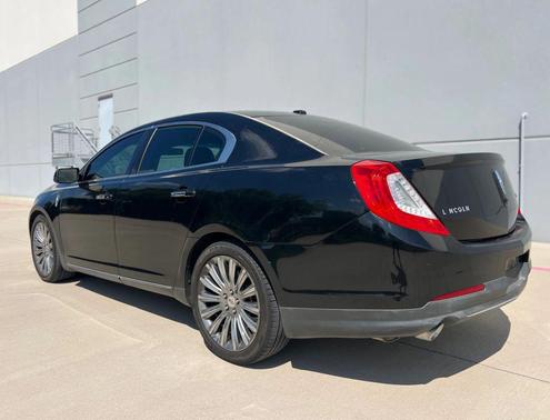 2013 Lincoln MKS Base