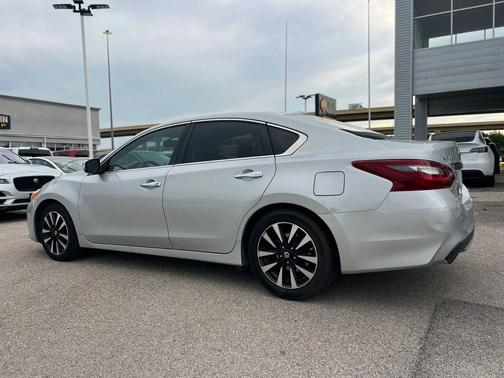 Brilliant Silver 2018 Nissan Altima 2.5 SL