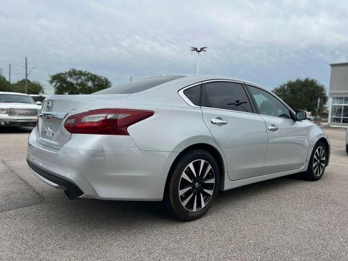 Brilliant Silver 2018 Nissan Altima 2.5 SL