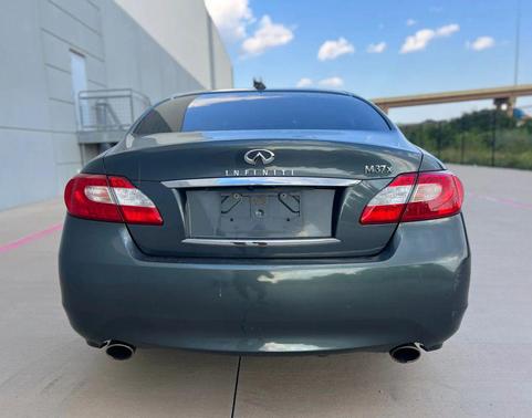 2011 INFINITI M37x Base