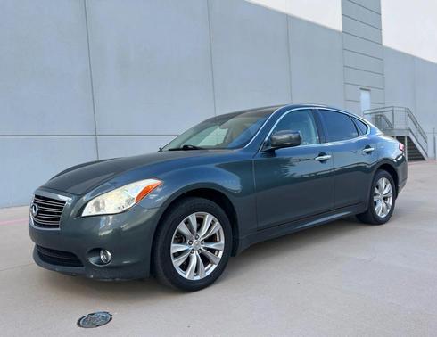 2011 INFINITI M37x Base