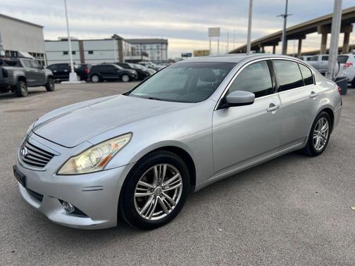 2010 INFINITI G37 Journey