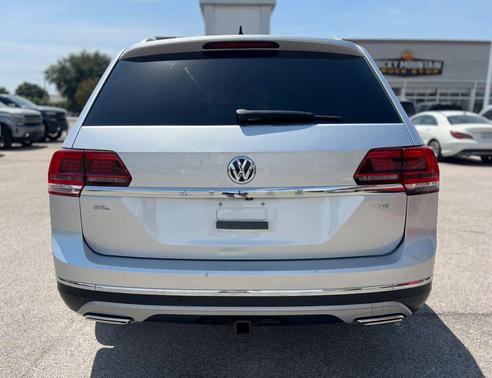 Reflex Silver Metallic 2019 Volkswagen Atlas 3.6L SEL
