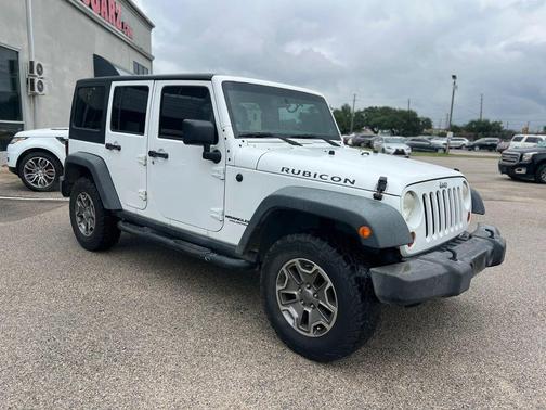Bright White Clearcoat 2013 Jeep Wrangler Unlimited Rubicon