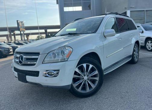 Arctic White 2009 Mercedes-Benz GL-Class 4MATIC