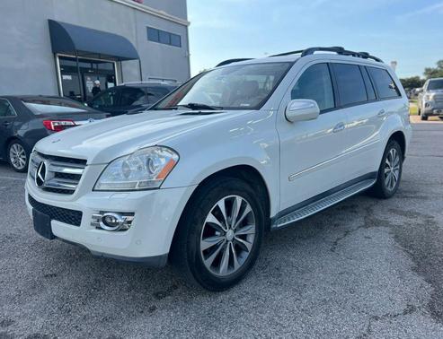 Arctic White 2009 Mercedes-Benz GL-Class 4MATIC
