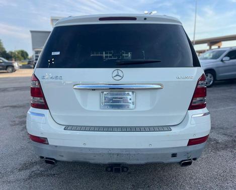 Arctic White 2009 Mercedes-Benz GL-Class 4MATIC