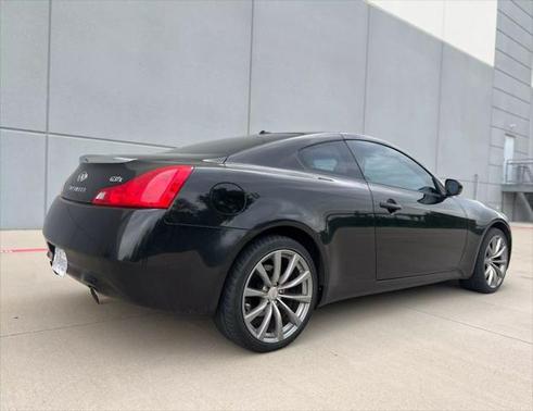 2009 INFINITI G37x Base
