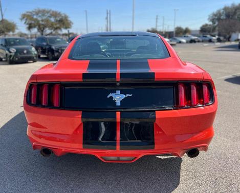 2016 Ford Mustang V6