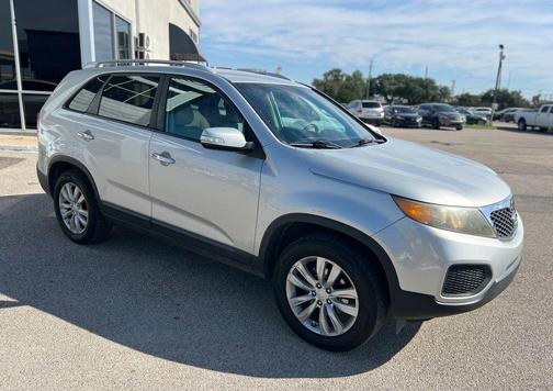 Bright Silver 2011 Kia Sorento LX