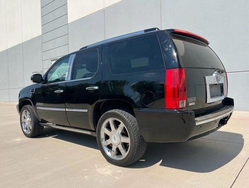 2011 Cadillac Escalade Premium