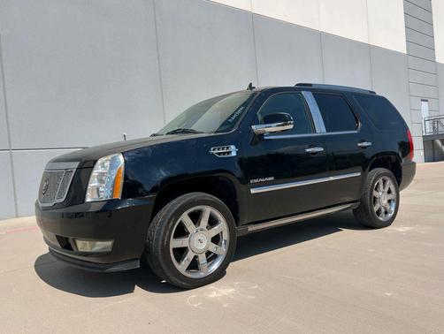 2011 Cadillac Escalade Premium