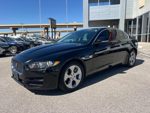 2018 Jaguar XE 25t