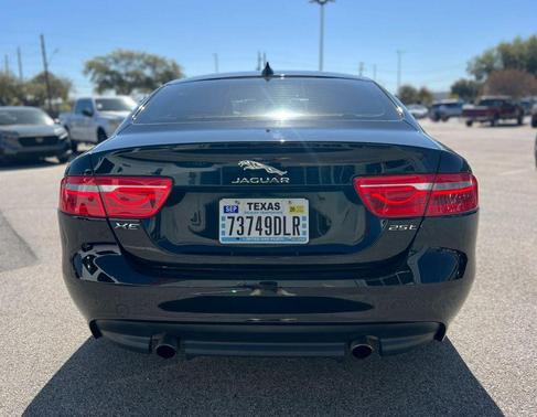 2018 Jaguar XE 25t