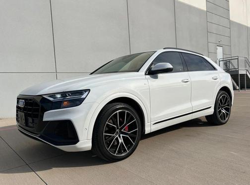 2021 Audi Q8 55 Premium Plus