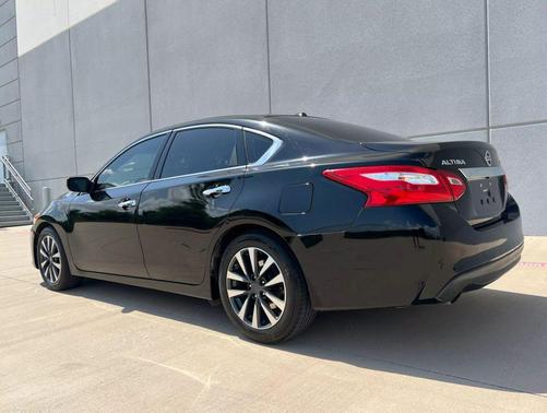 2017 Nissan Altima 2.5 SV