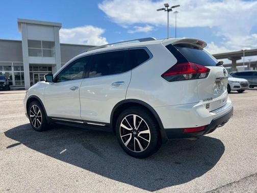 2017 Nissan Rogue SL