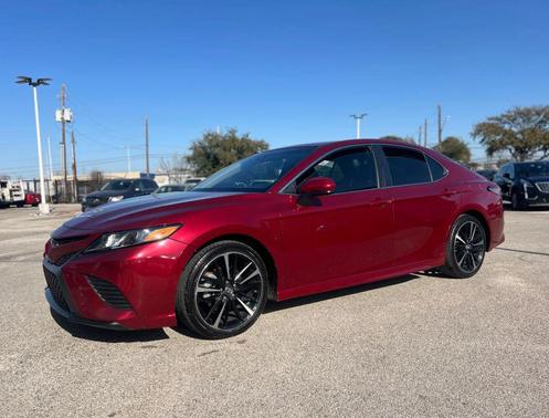 2018 Toyota Camry SE