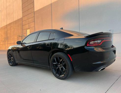 2019 Dodge Charger SXT
