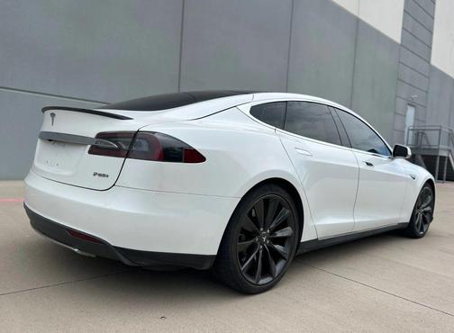 2013 Tesla Model S Performance
